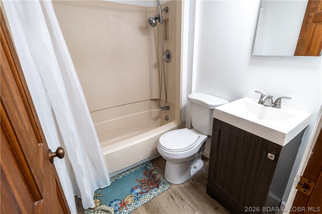 804 Manor Circle C Property Photo 12