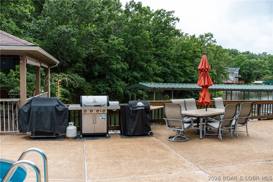 804 Manor Circle C Property Photo 17