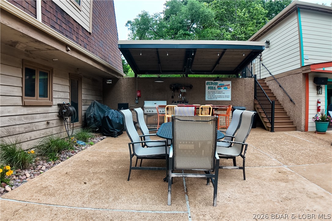 804 Manor Circle C Property Photo 31