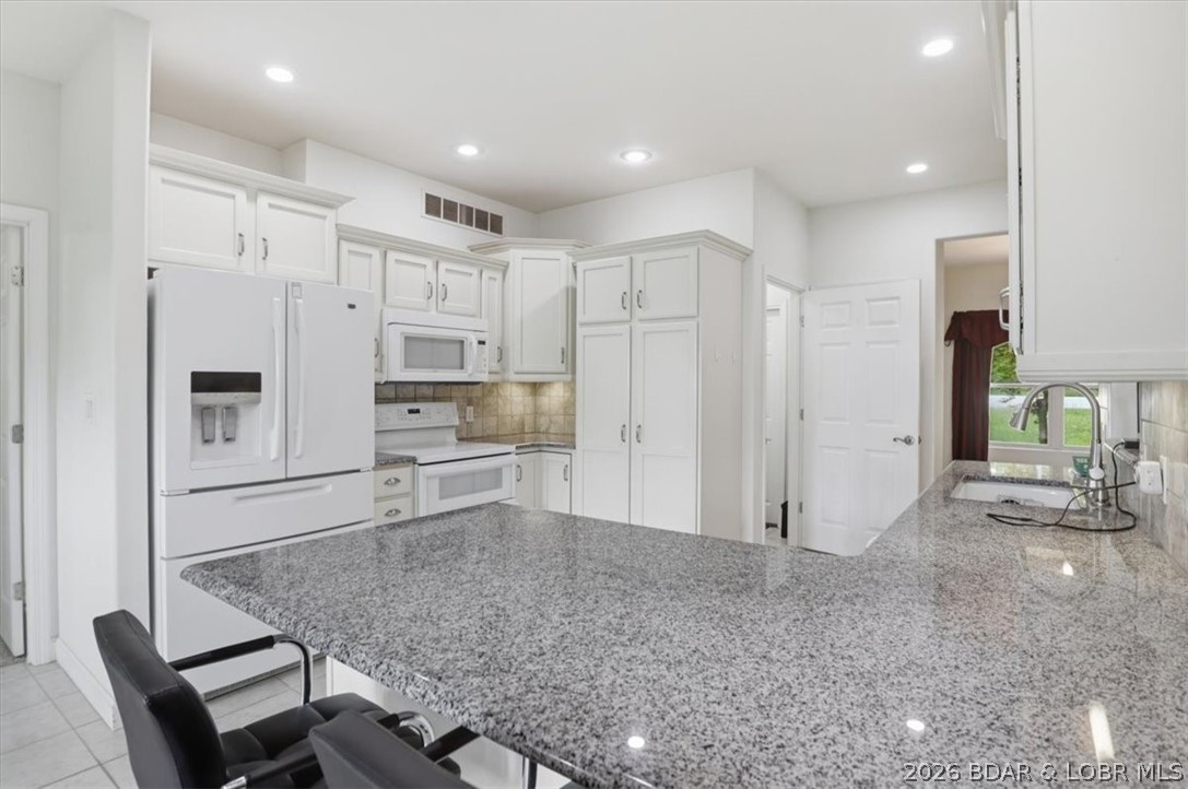 98 Keywest Lane Property Photo 1