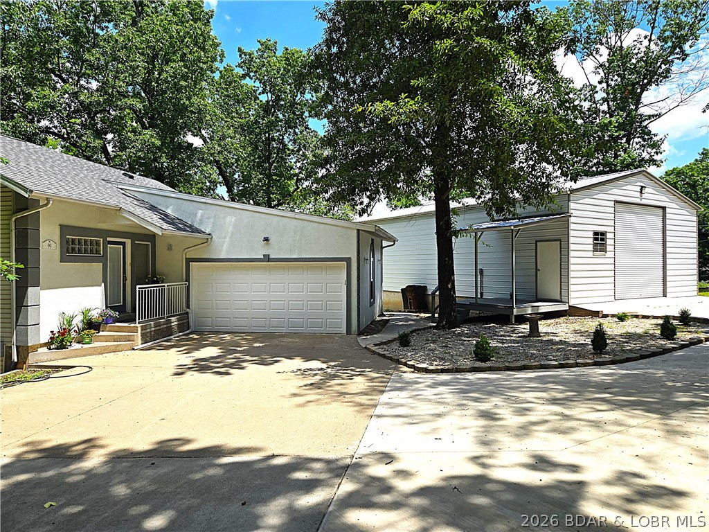 99 Thornwood Circle
