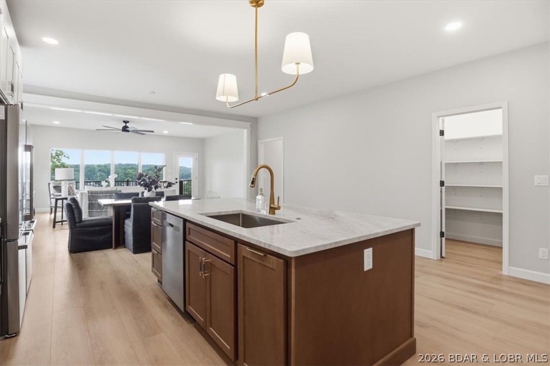 420 Outer Drive Property Photo 18