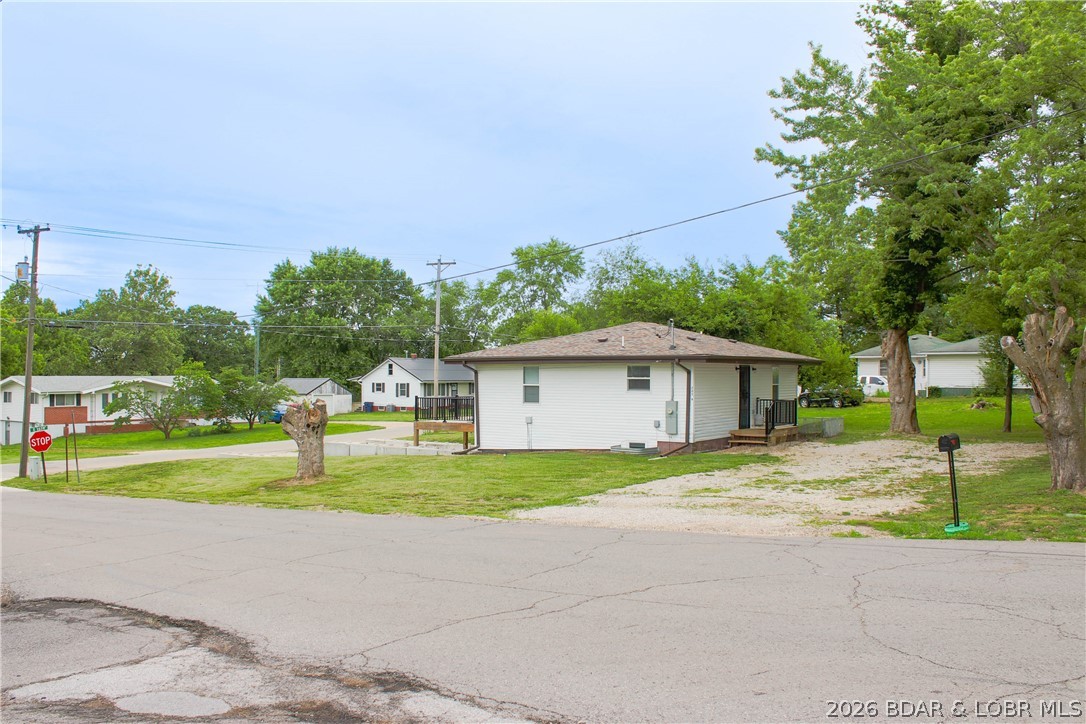 205 E 15th Street Property Photo 10