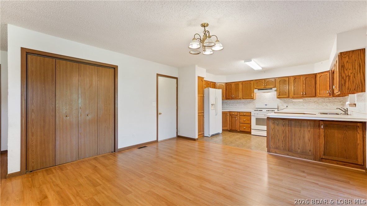 1001 Colorado Avenue Property Photo 8