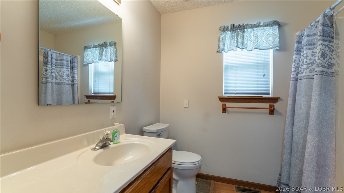 1001 Colorado Avenue Property Photo 19