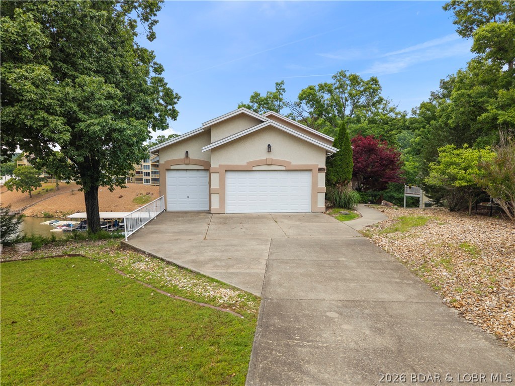 2247 Breezy Acres Property Photo 7
