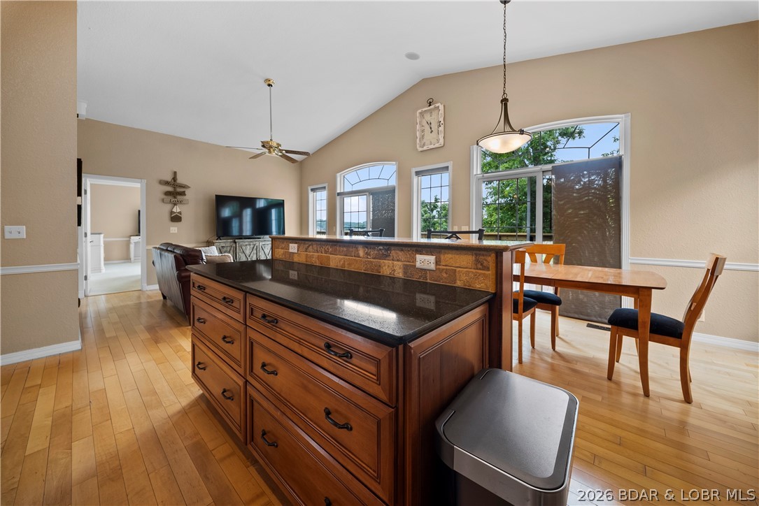 2247 Breezy Acres Property Photo 11
