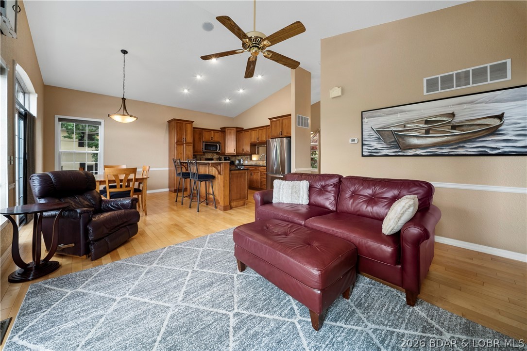 2247 Breezy Acres Property Photo 13