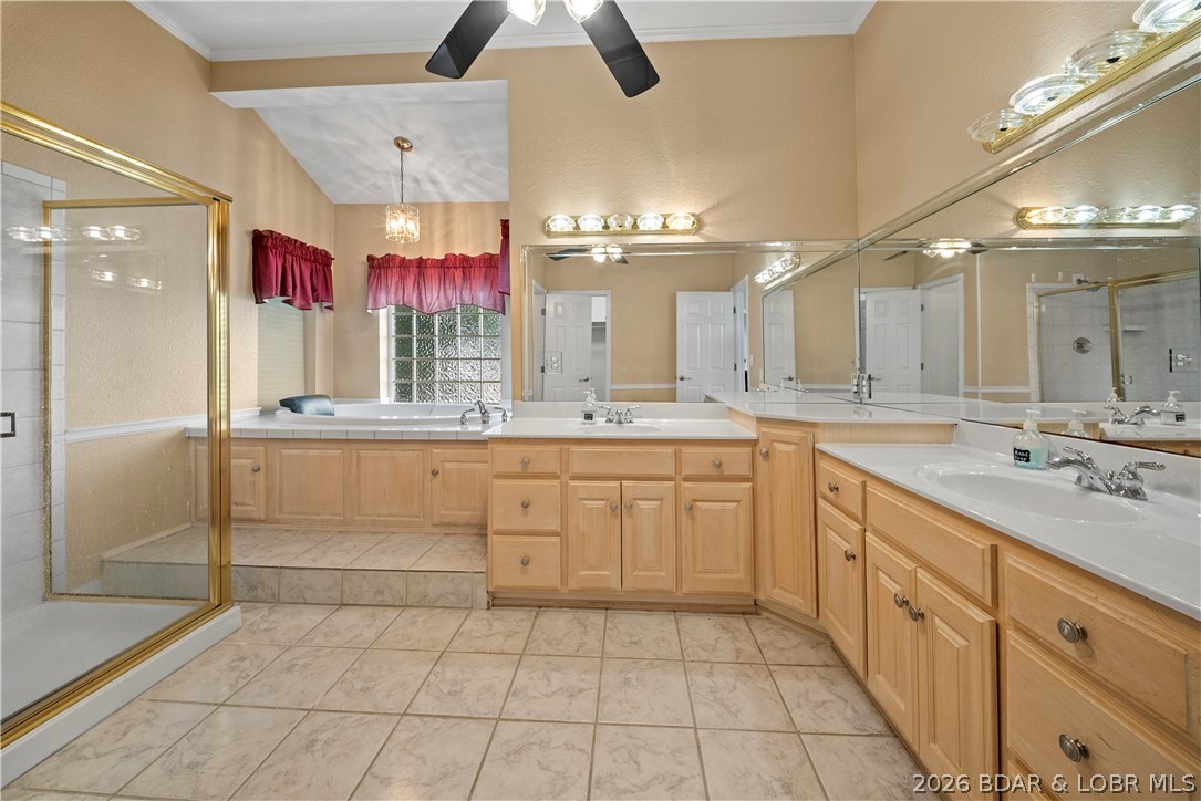 2247 Breezy Acres Property Photo 21