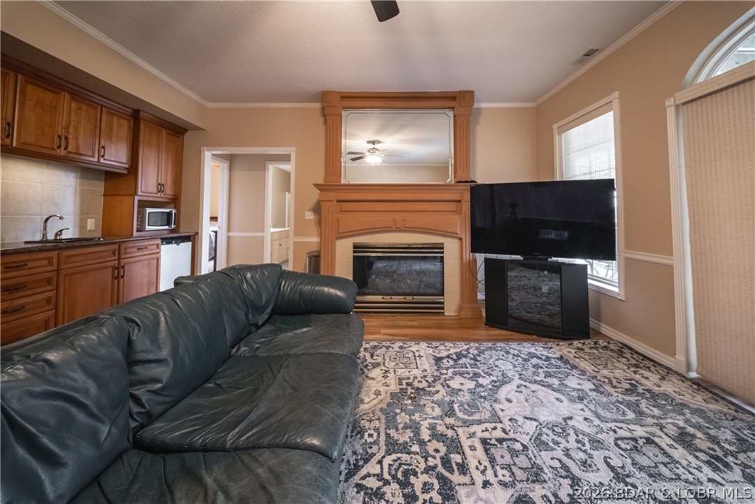 2247 Breezy Acres Property Photo 28