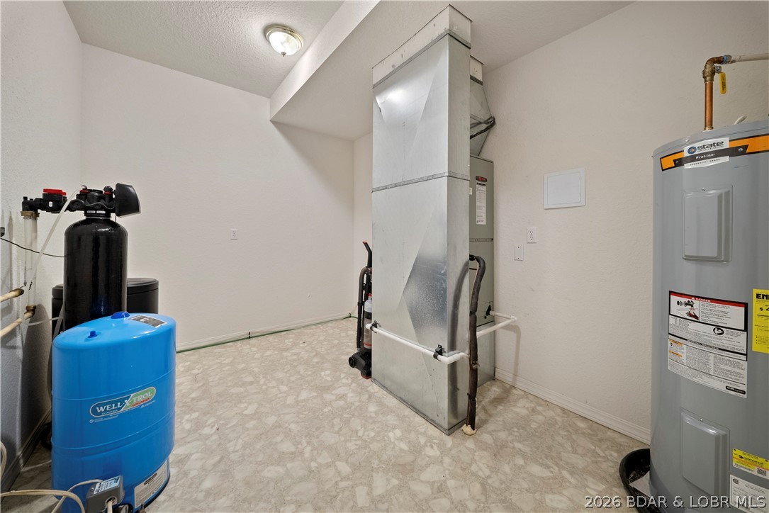 2247 Breezy Acres Property Photo 31