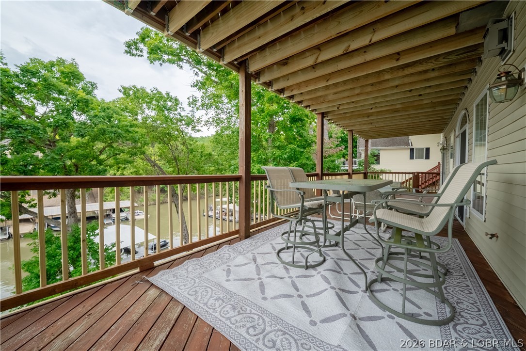 2247 Breezy Acres Property Photo 37