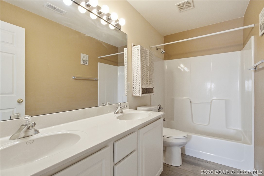 773 Clearwater Drive 3c Property Photo 16