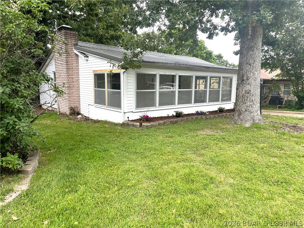19967 Lakeview Avenue Property Photo 1