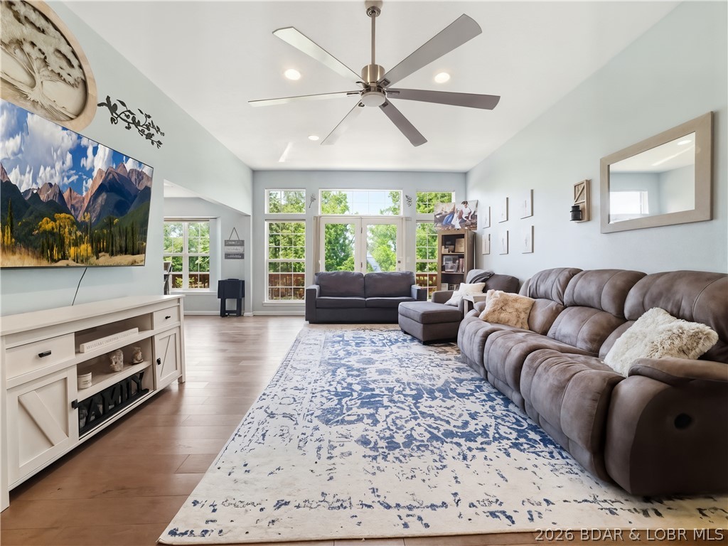 1589 Ridgeview Terrace Property Photo 1