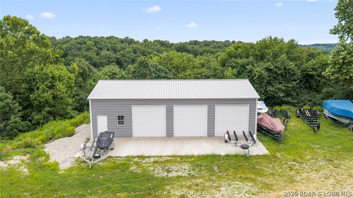 256 Outer Drive Property Photo 3