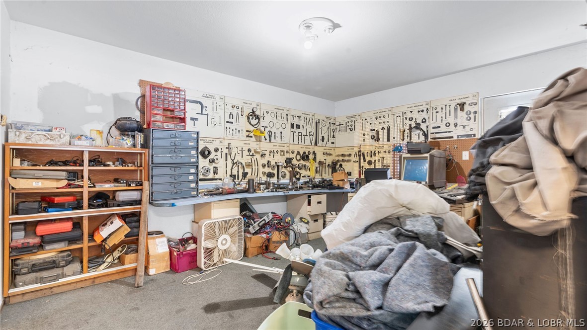 256 Outer Drive Property Photo 44