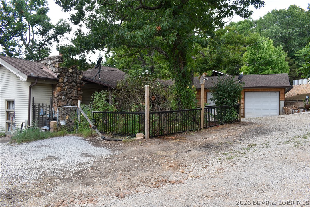 143 Walleye Point Drive Property Photo 2