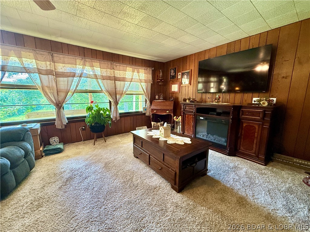 187 County Rd 837 Property Photo 15