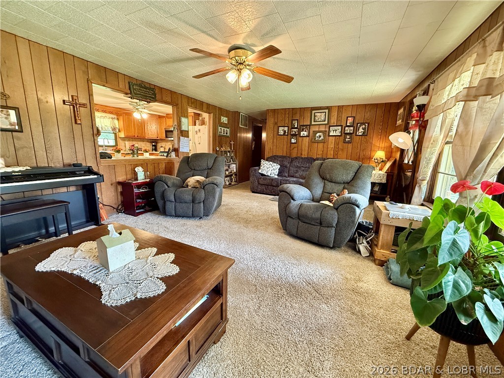 187 County Rd 837 Property Photo 16