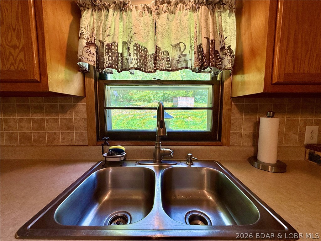187 County Rd 837 Property Photo 22