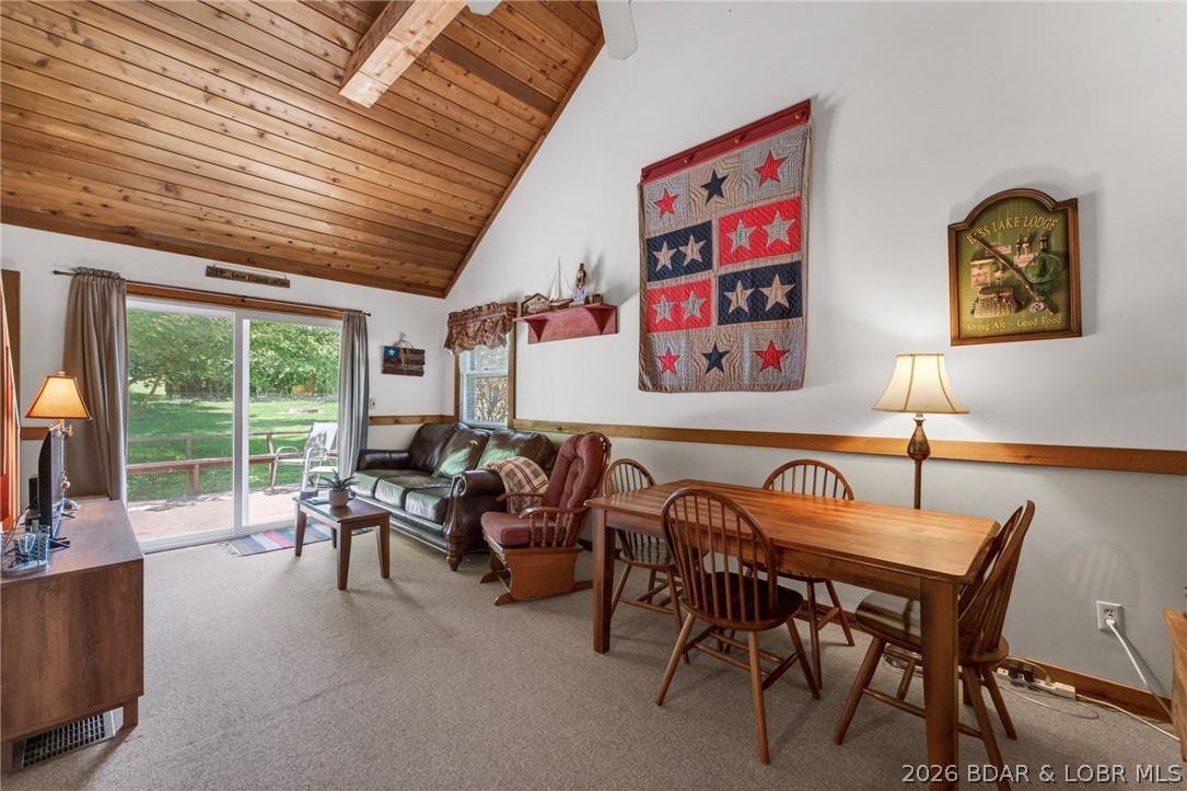 42125 Cedar Crest Place Property Photo 4