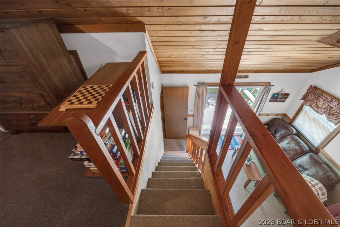42125 Cedar Crest Place Property Photo 10