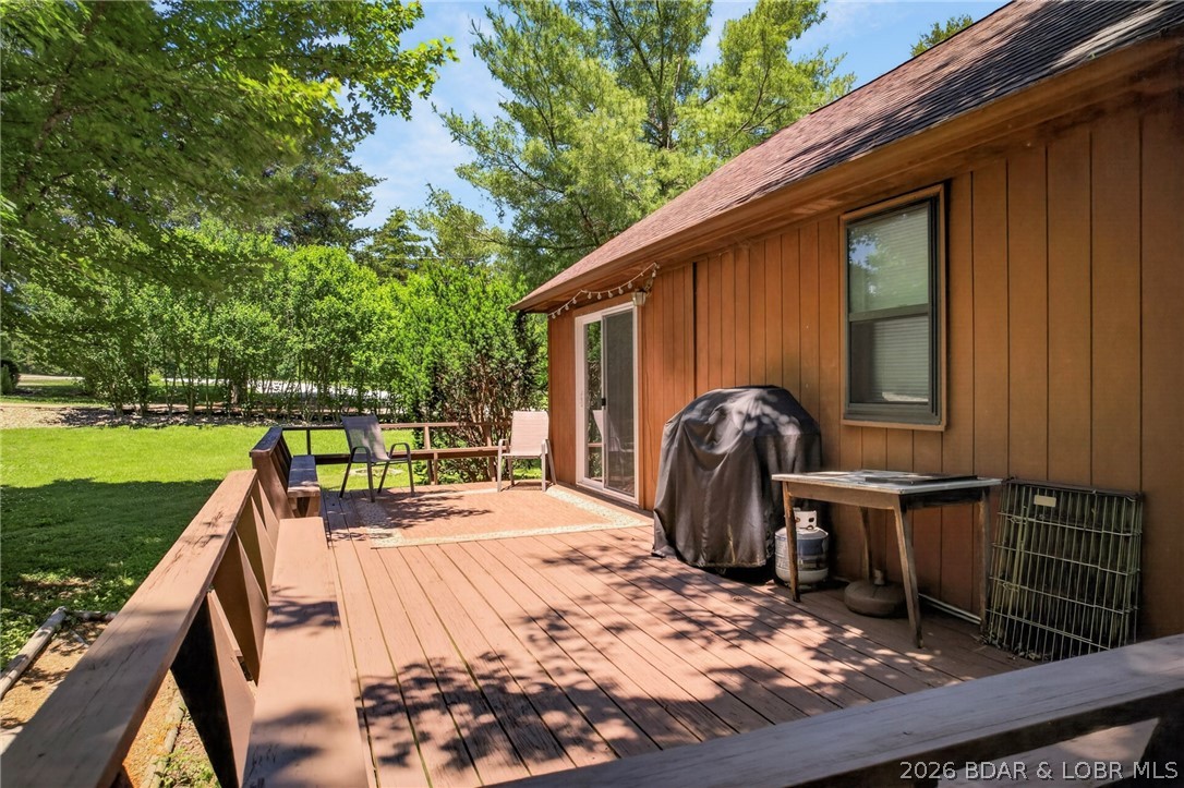 42125 Cedar Crest Place Property Photo 13