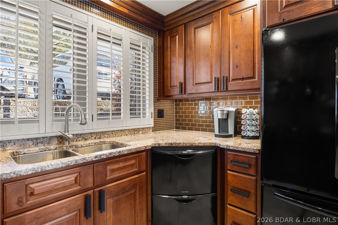6620 Lake Pointe Drive 18 Property Photo 14