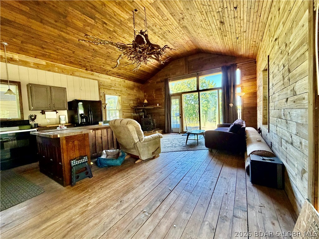 28595 Ochre Street Property Photo