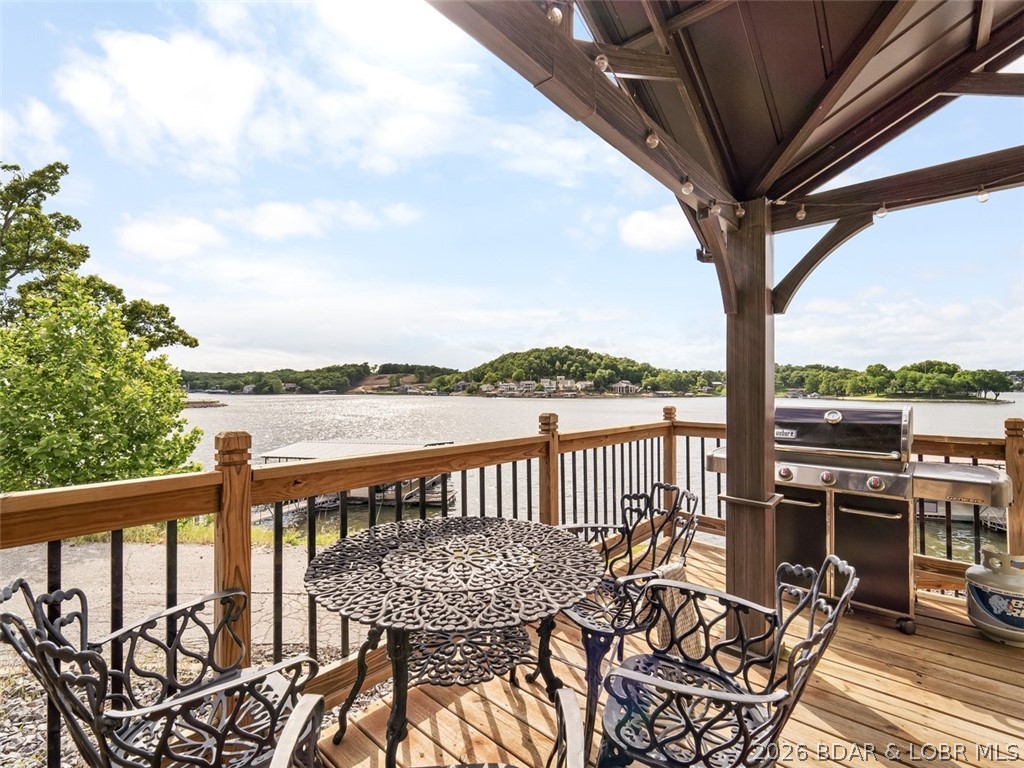 10 Pleasure Point Circle Property Photo 2