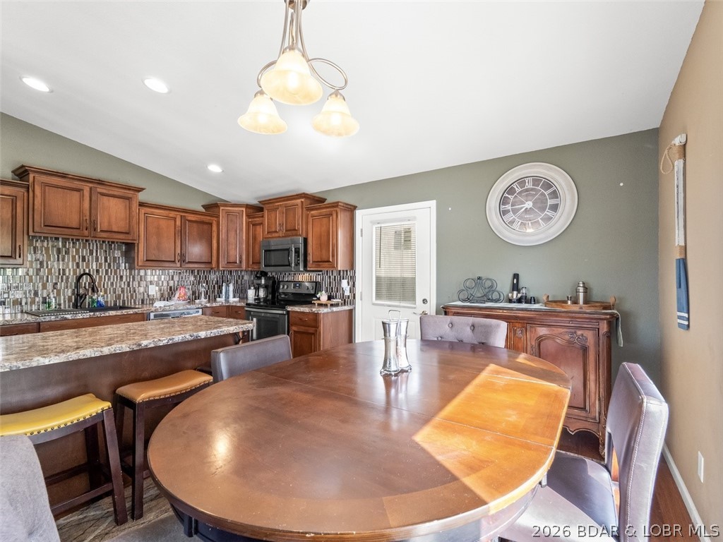 10 Pleasure Point Circle Property Photo 17