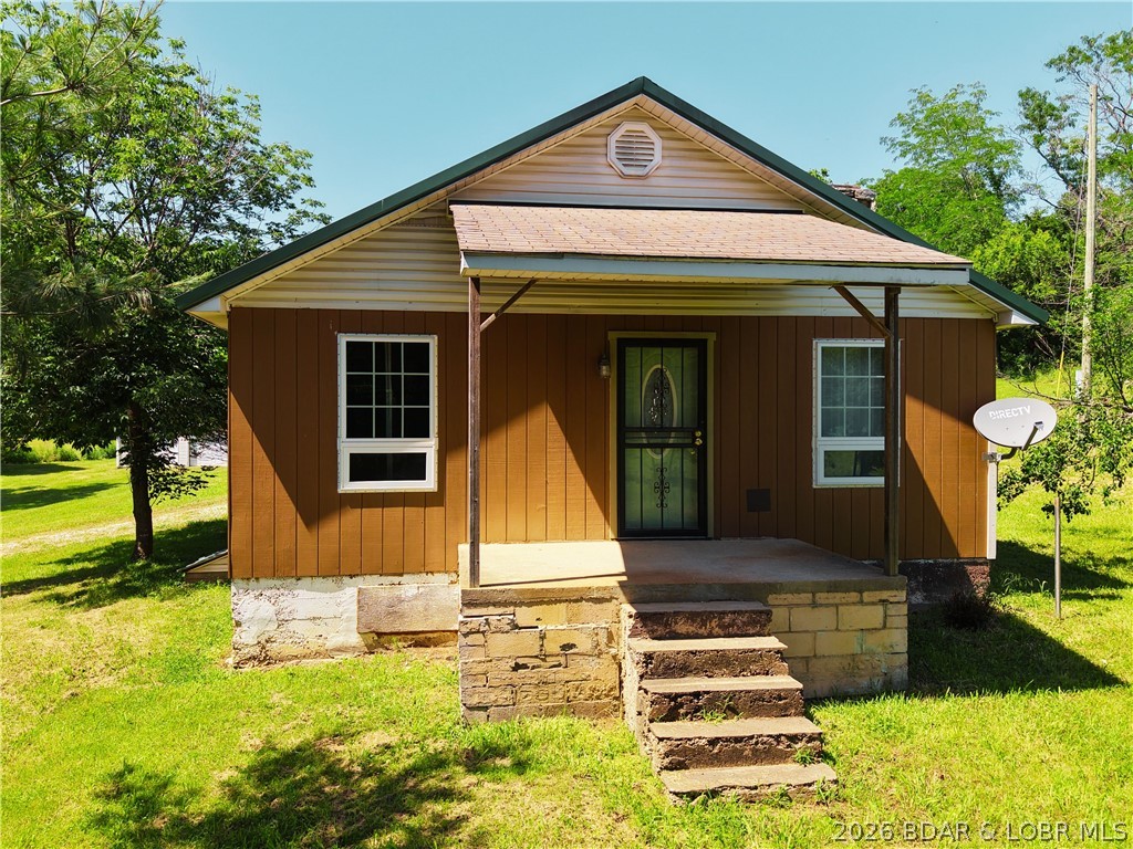 33092 Lake Trail Road Property Photo 3