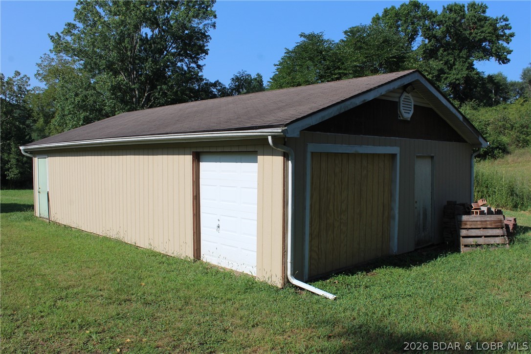 33092 Lake Trail Road Property Photo 5