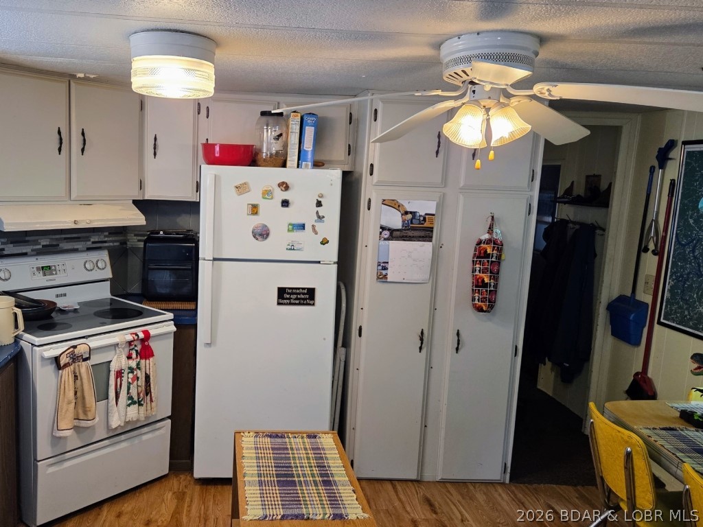 24732 Melody Road Property Photo 8