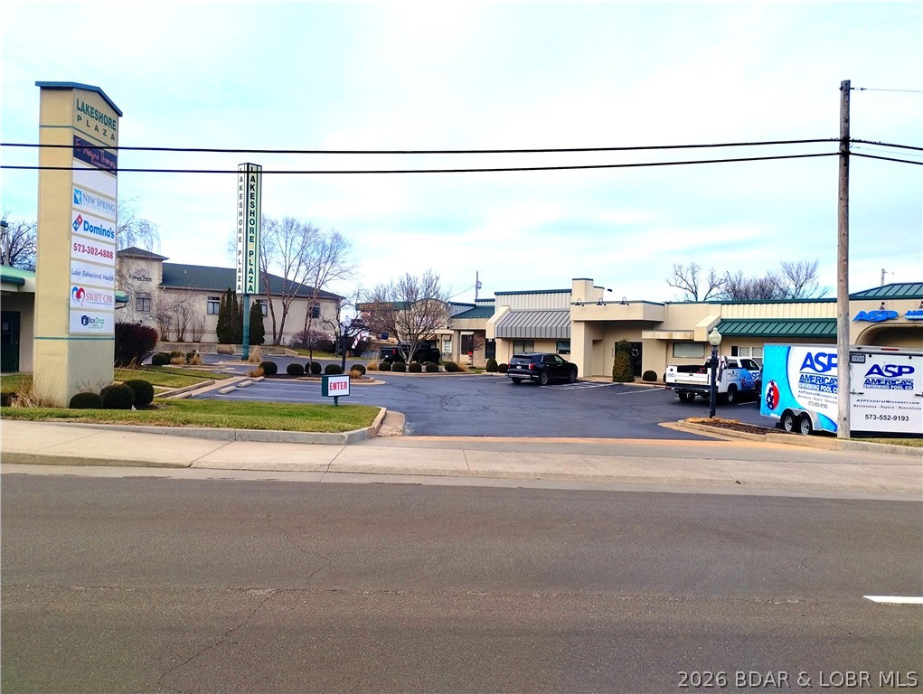5513 Osage Beach Parkway Property Photo 16