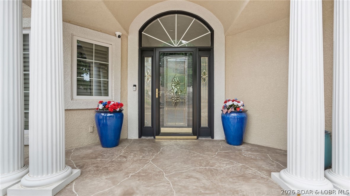 1348 Palisades Drive Property Photo 10