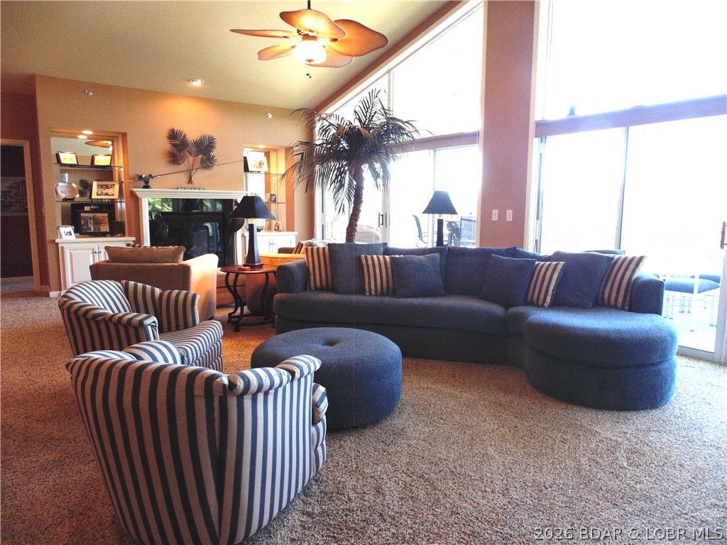 985 Summer Place Drive 5b Property Photo 1