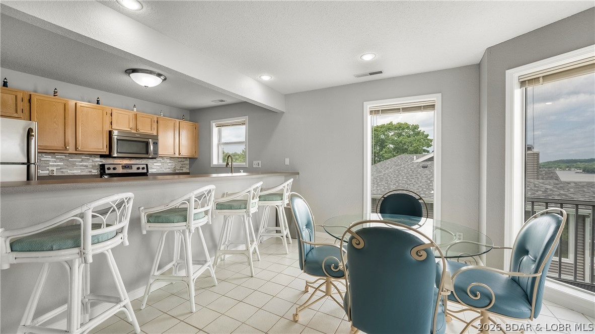 258 Windsor Bay Drive 2a Property Photo 6