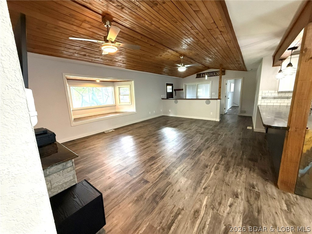 3929 State Highway 7 Property Photo 18