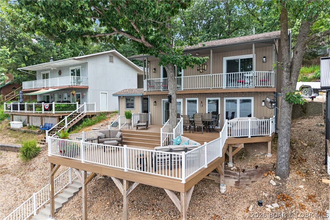 94 Point Supreme Loop Property Photo 1