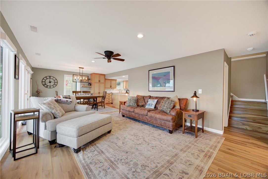 94 Point Supreme Loop Property Photo 8