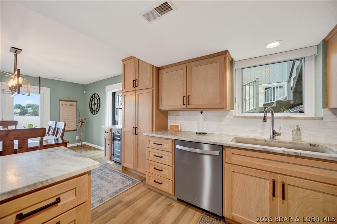 94 Point Supreme Loop Property Photo 16