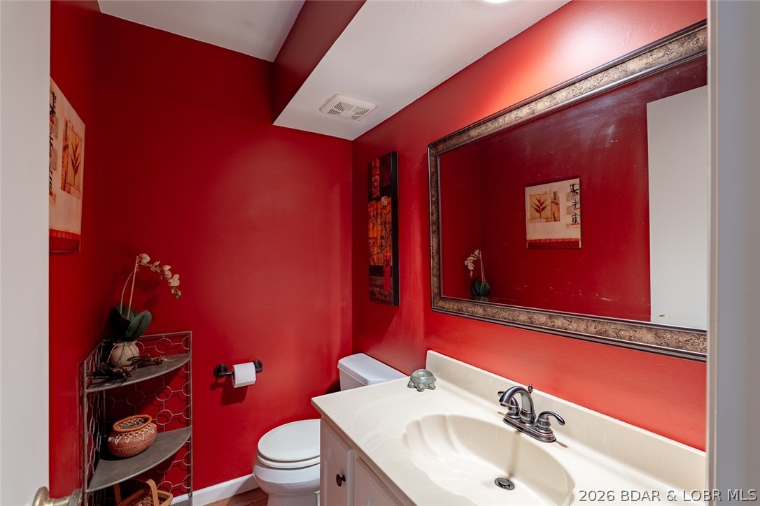 1316 Castle Court Property Photo 15
