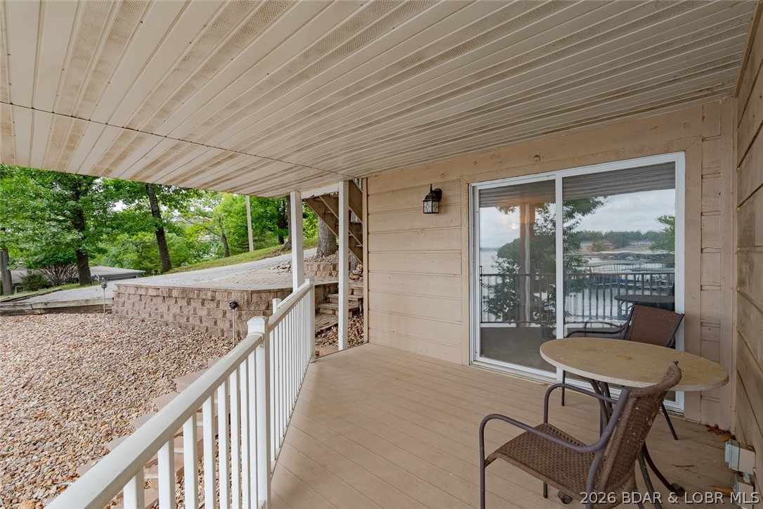 1316 Castle Court Property Photo 33