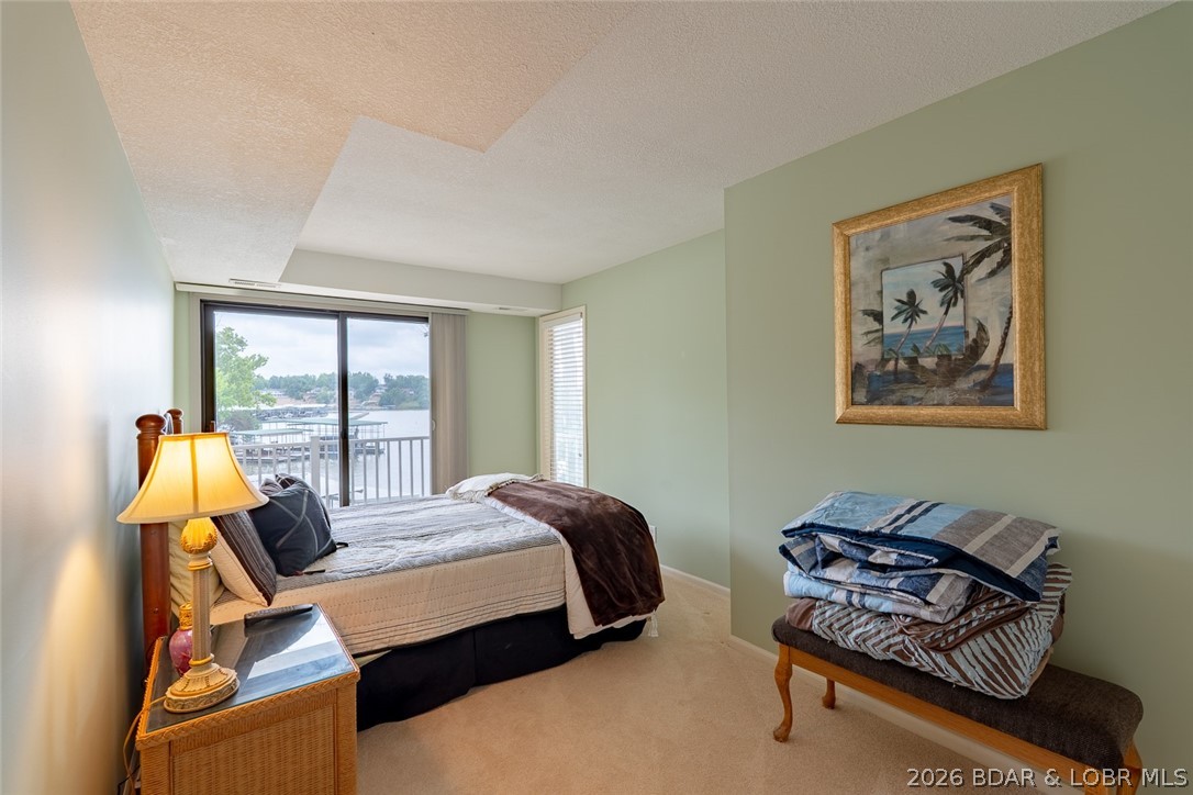 1316 Castle Court Property Photo 34