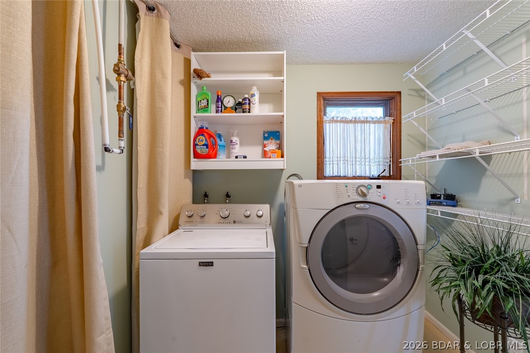 1316 Castle Court Property Photo 38