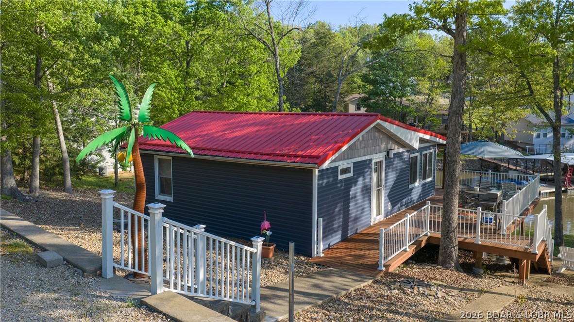 1583 Robin Hood Lane Property Photo 25