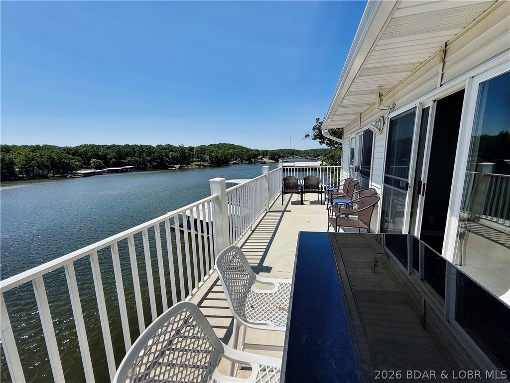 180 Lakeview Resort Boulevard 4e Property Photo 1