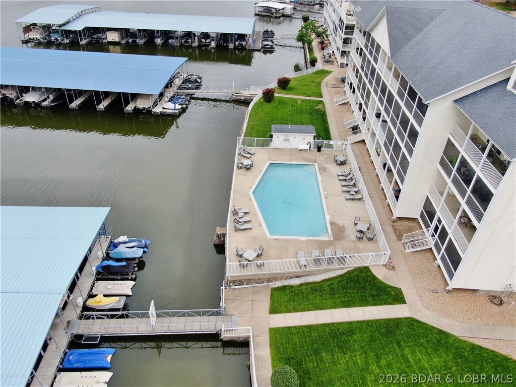 180 Lakeview Resort Boulevard 4e Property Photo 2